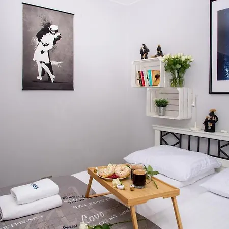 Apartment A Flat In - M121 *